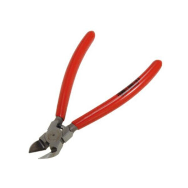 Pince coupante pvc