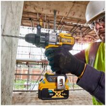 Perceuse visseuse à percussion dcd997p2